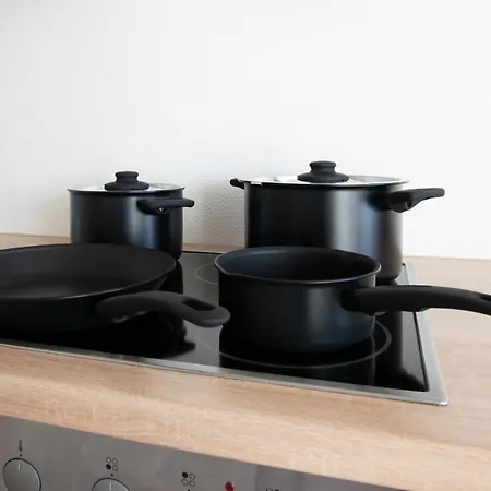 Tolstov - 1 , 2 And 3 Monteur 아파트 *