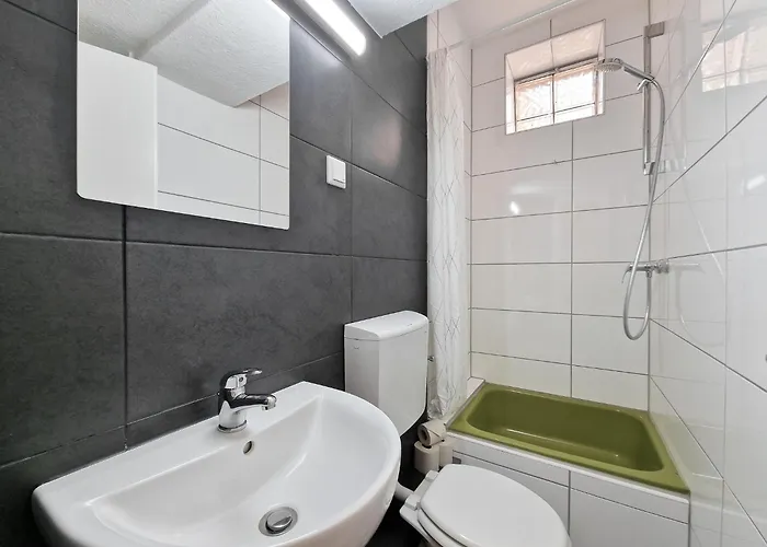 Tolstov - 1-3 Monteur Appartement